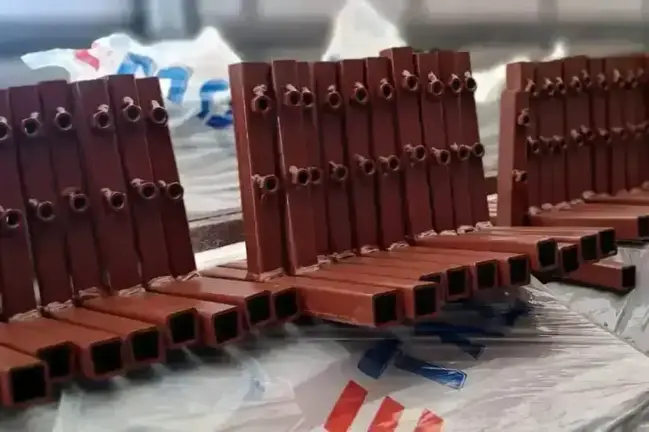 Кронштейны для крепления элементов дренажной системы 